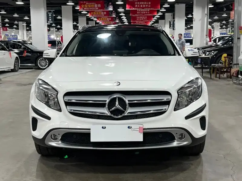 Mercedes-Benz GLA, 2016