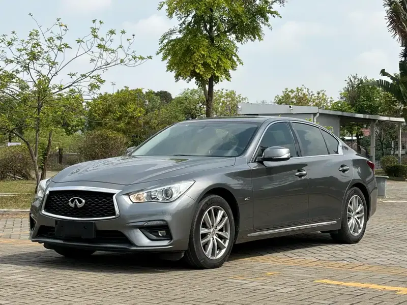 Infiniti Q50L, 2020