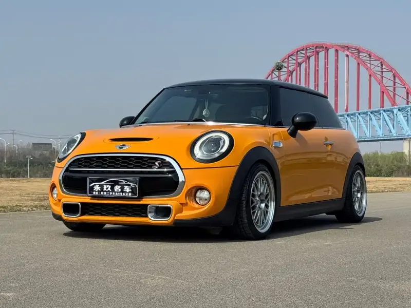 MINI Mini, 2015