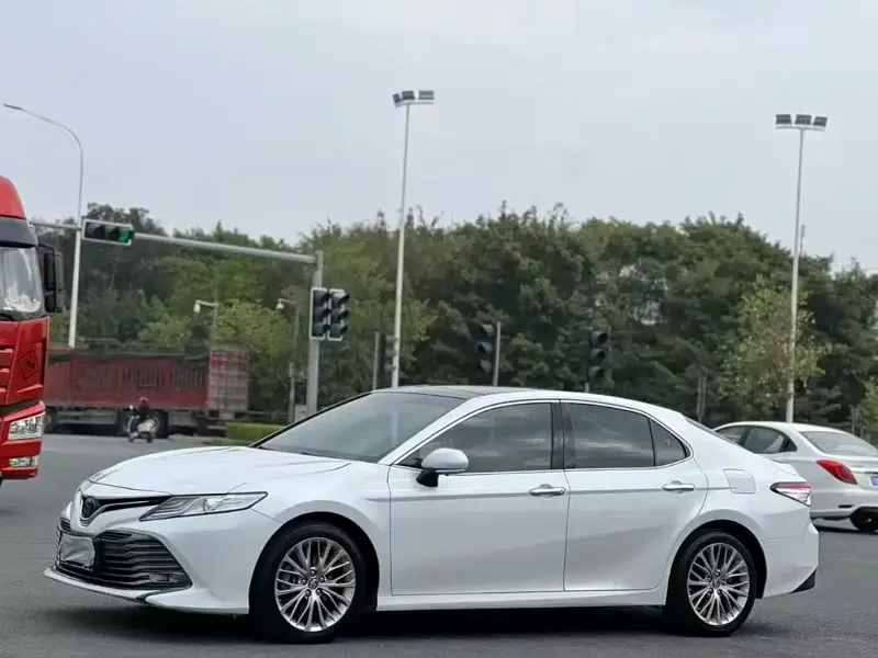 Toyota Camry, 2018
