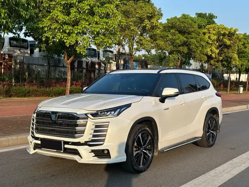Toyota Crown Kluger, 2022