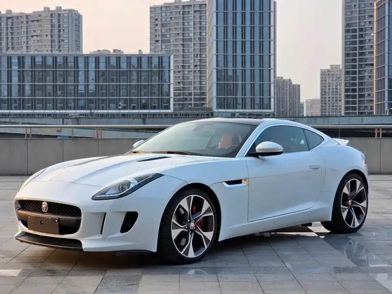 Jaguar F-TYPE, 2015