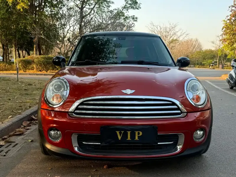 MINI Mini, 2011