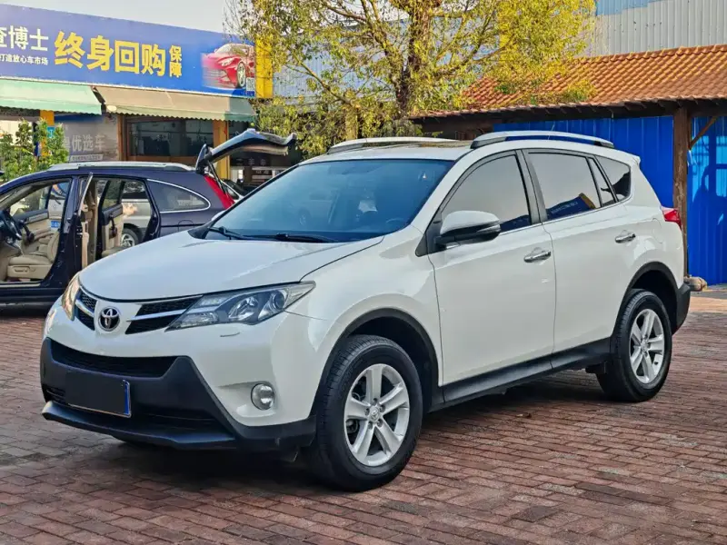 Toyota RAV4, 2014