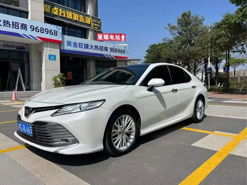 Toyota Camry, 2019