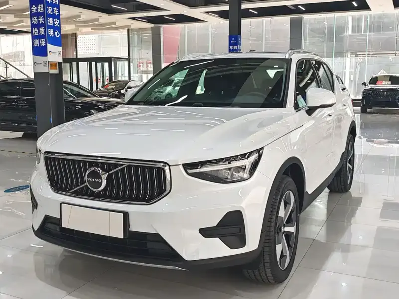 Volvo XC40, 2024