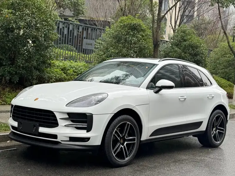 Porsche Macan, 2022