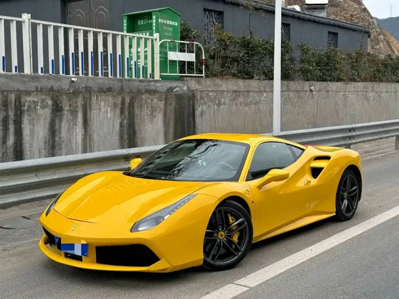 Ferrari 488, 2017