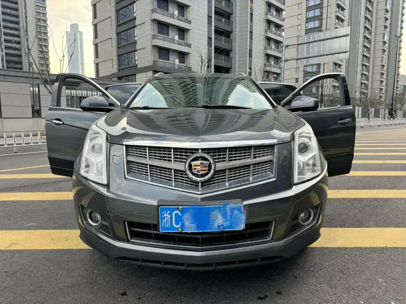 Cadillac SRX, 2010