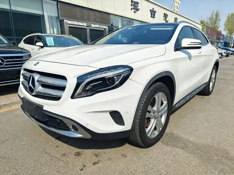 Mercedes-Benz GLA, 2016