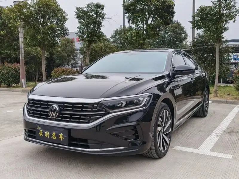Volkswagen Passat, 2023