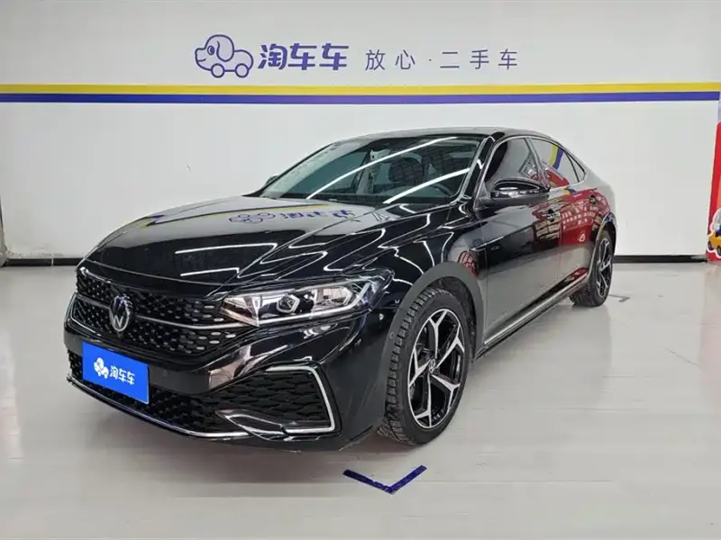 Volkswagen Passat, 2024