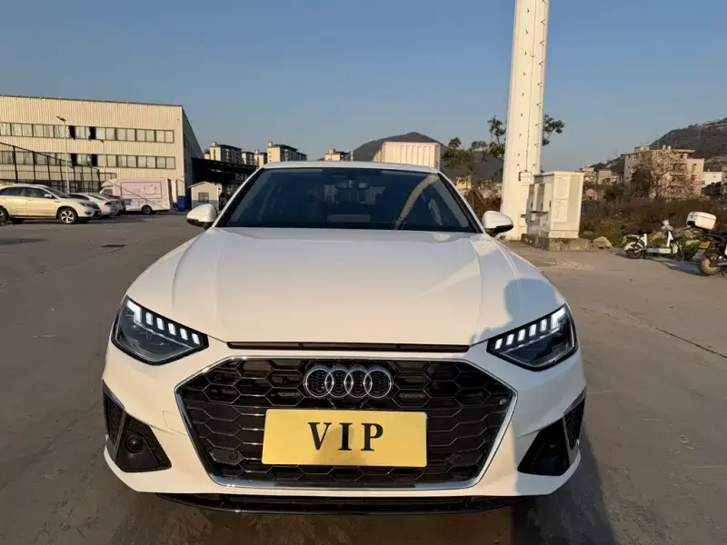 Audi A4L, 2023