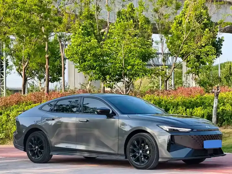 Changan UNI-V, 2025