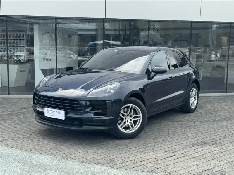 Porsche Macan, 2021