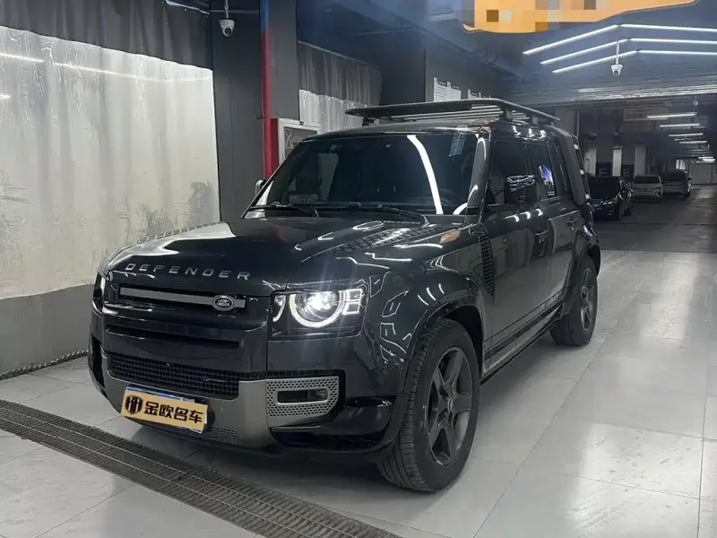Land Rover Defender, 2023