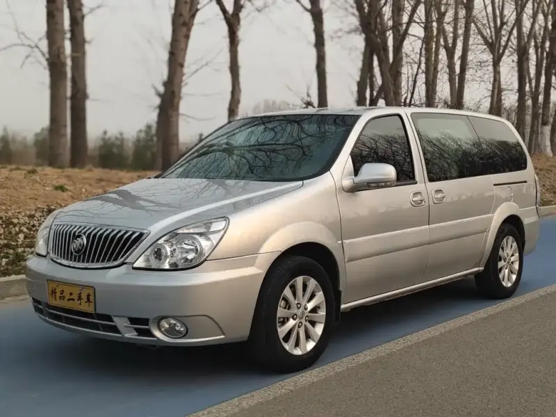 Buick GL8, 2012