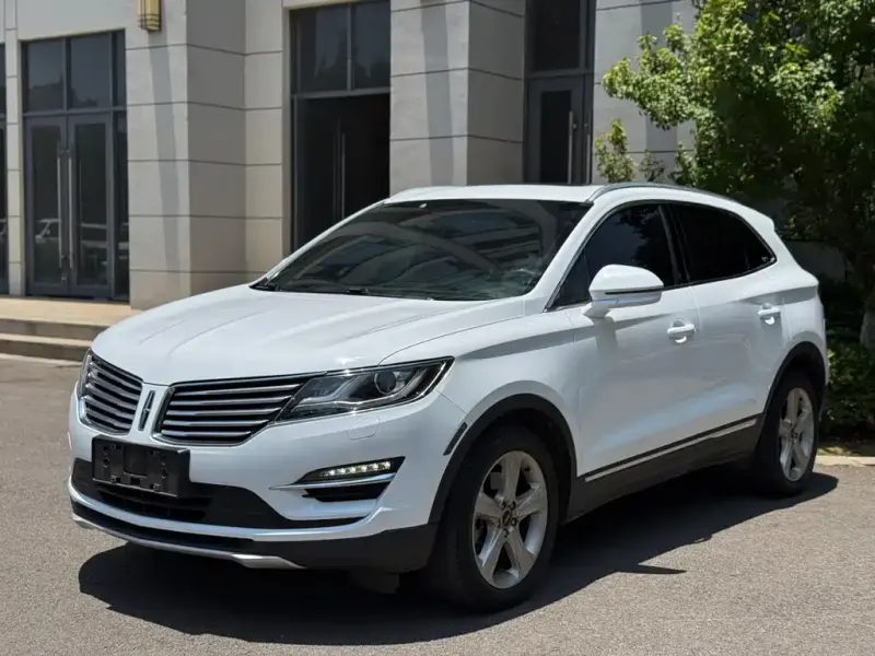 Lincoln MKC, 2017