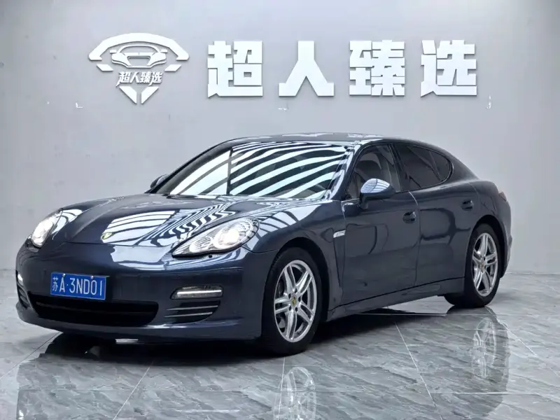 Porsche Panamera, 2012