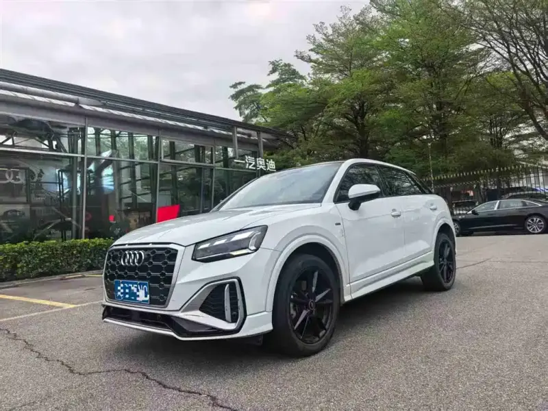 Audi Q2L, 2024