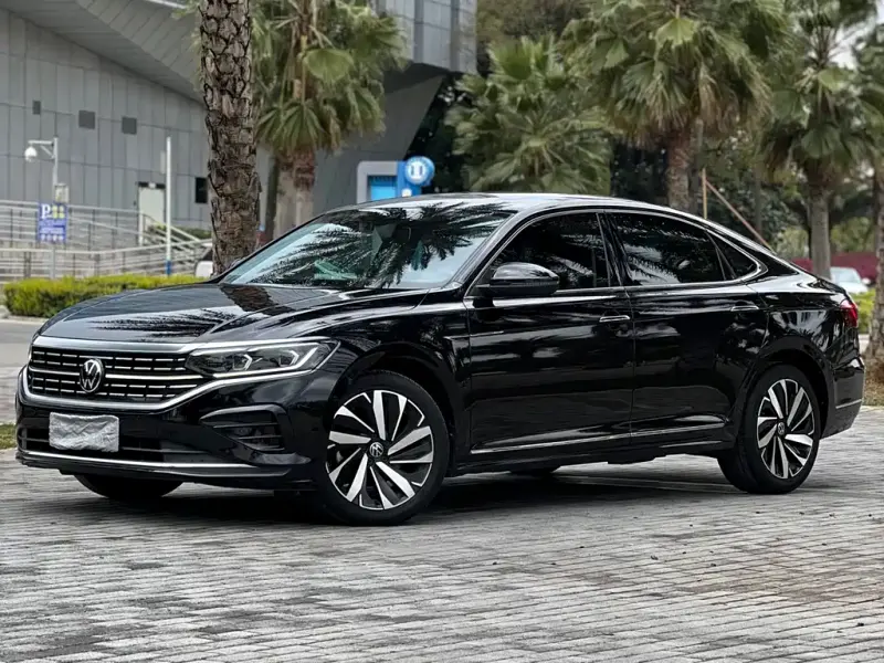 Volkswagen Passat, 2022