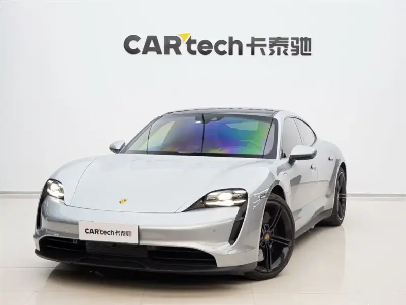 Porsche Taycan, 2021