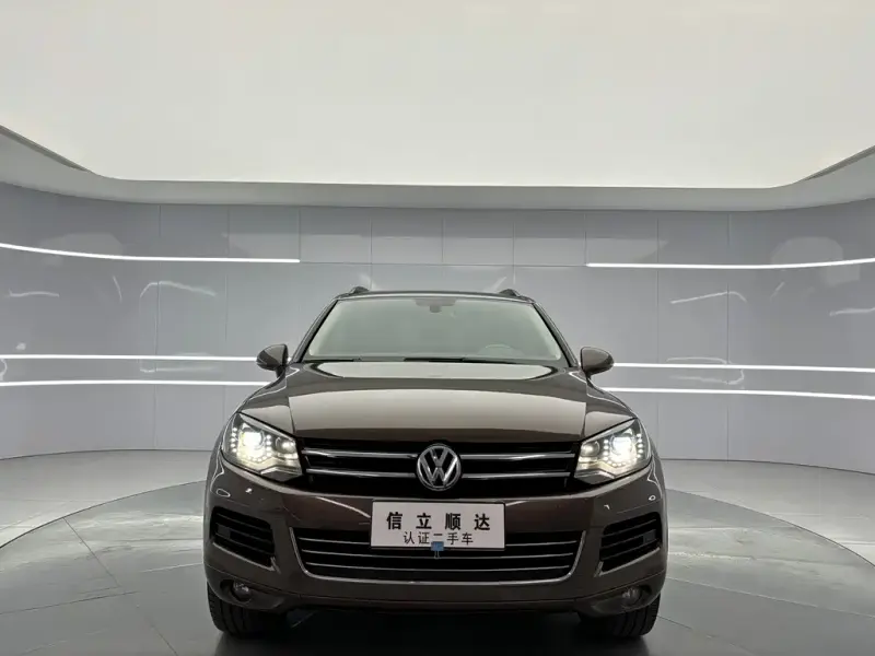 Volkswagen Touareg, 2013