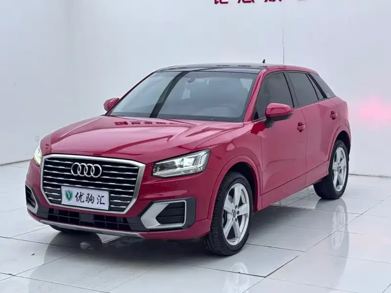 Audi Q2L, 2019