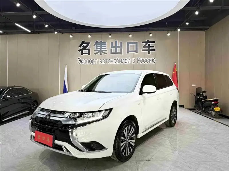 Mitsubishi Outlander, 2022