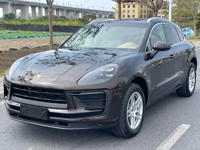 Porsche Macan, 2015