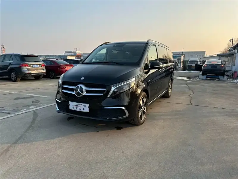 Mercedes-Benz V-Class, 2023