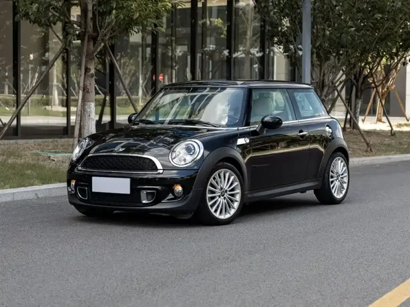 MINI Mini, 2012