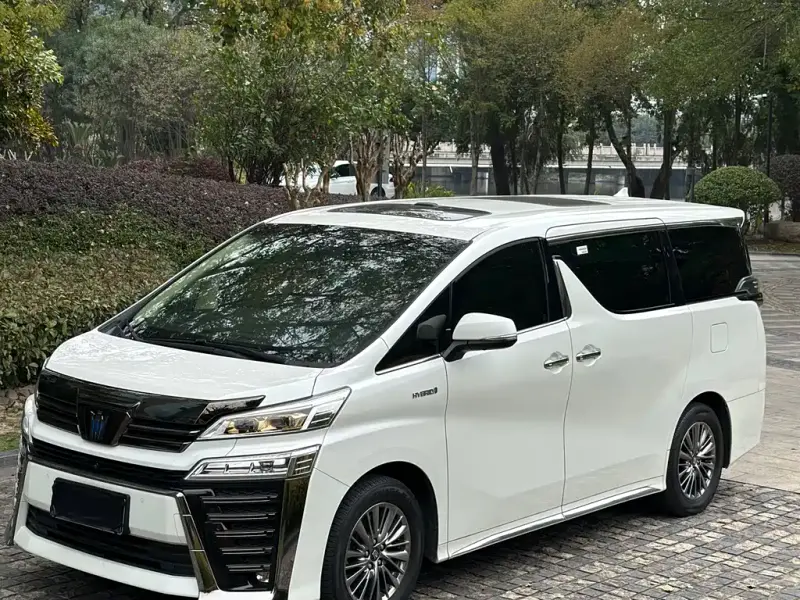 Toyota Vellfire, 2023