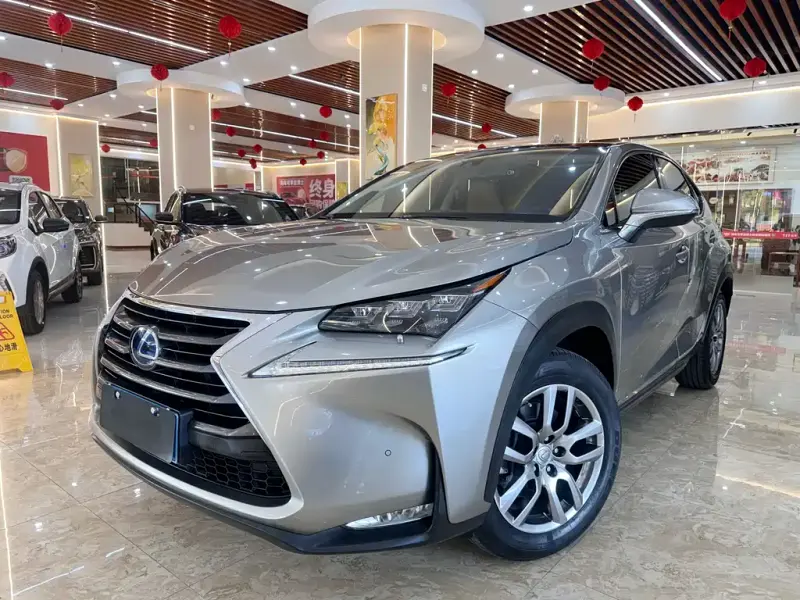 Lexus NX, 2015