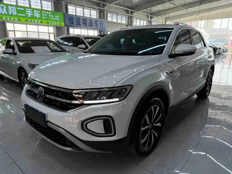 Volkswagen T-Roc, 2024