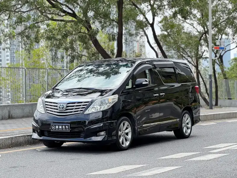 Toyota Alphard, 2011
