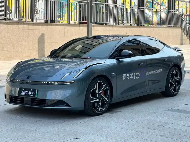 Lynk & Co Z10, 2025