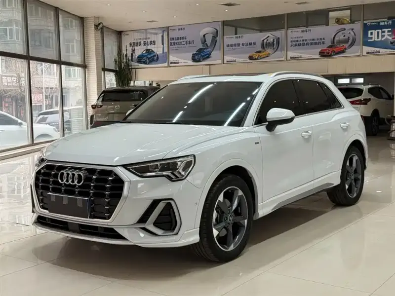 Audi Q3, 2023