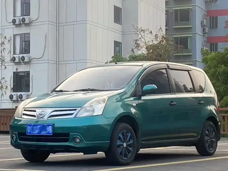 Nissan Livina, 2010