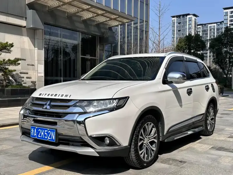 Mitsubishi Outlander, 2017