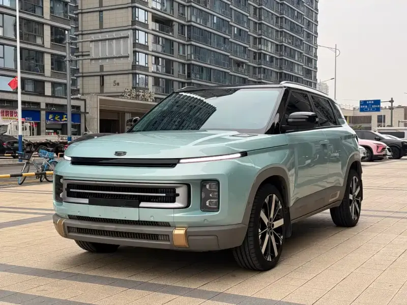 Geely Icon, 2023