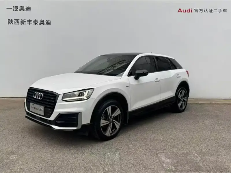 Audi Q2L, 2021