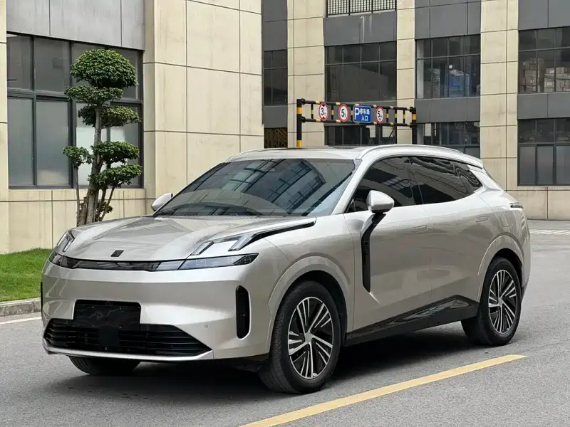 Lynk & Co 08 EM-P, 2024