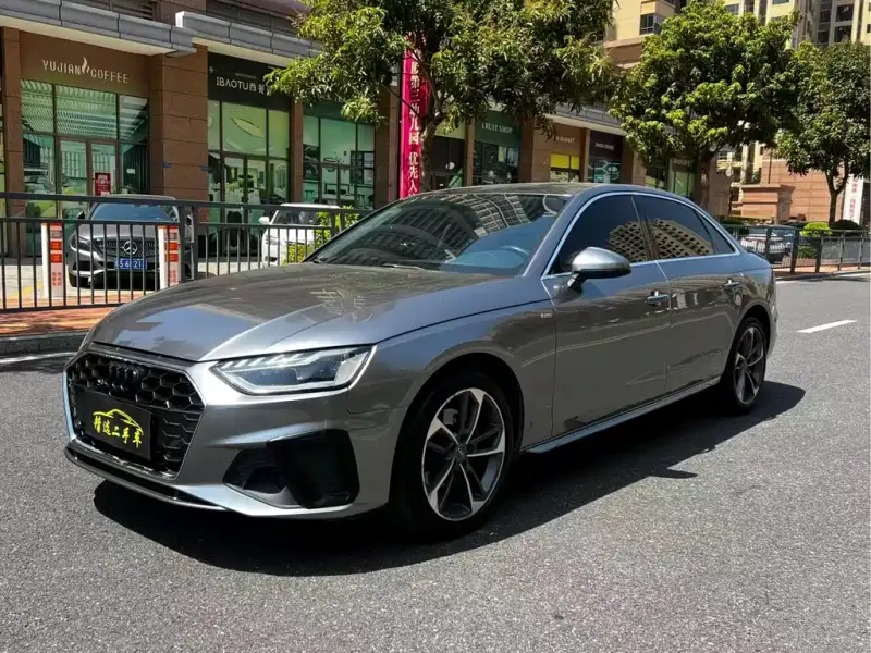 Audi A4L, 2021