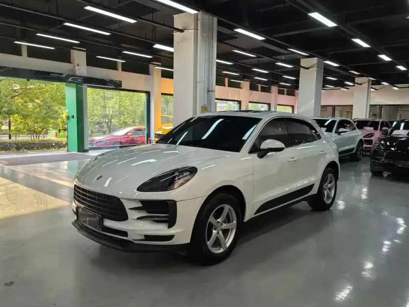 Porsche Macan, 2018