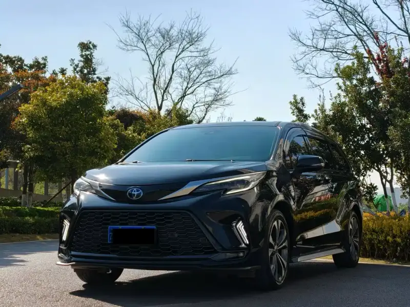 Toyota Granvia, 2023