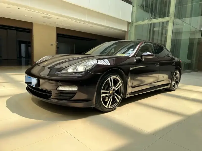 Porsche Panamera, 2012