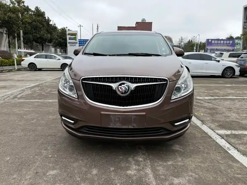 Buick GL8, 2019