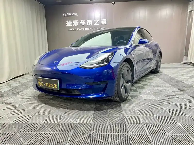 Tesla Model 3, 2020