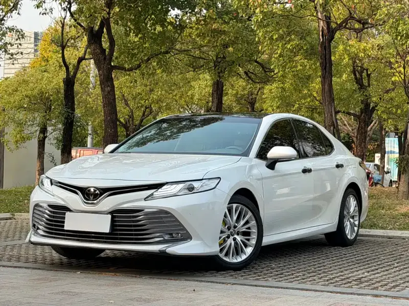Toyota Camry, 2019